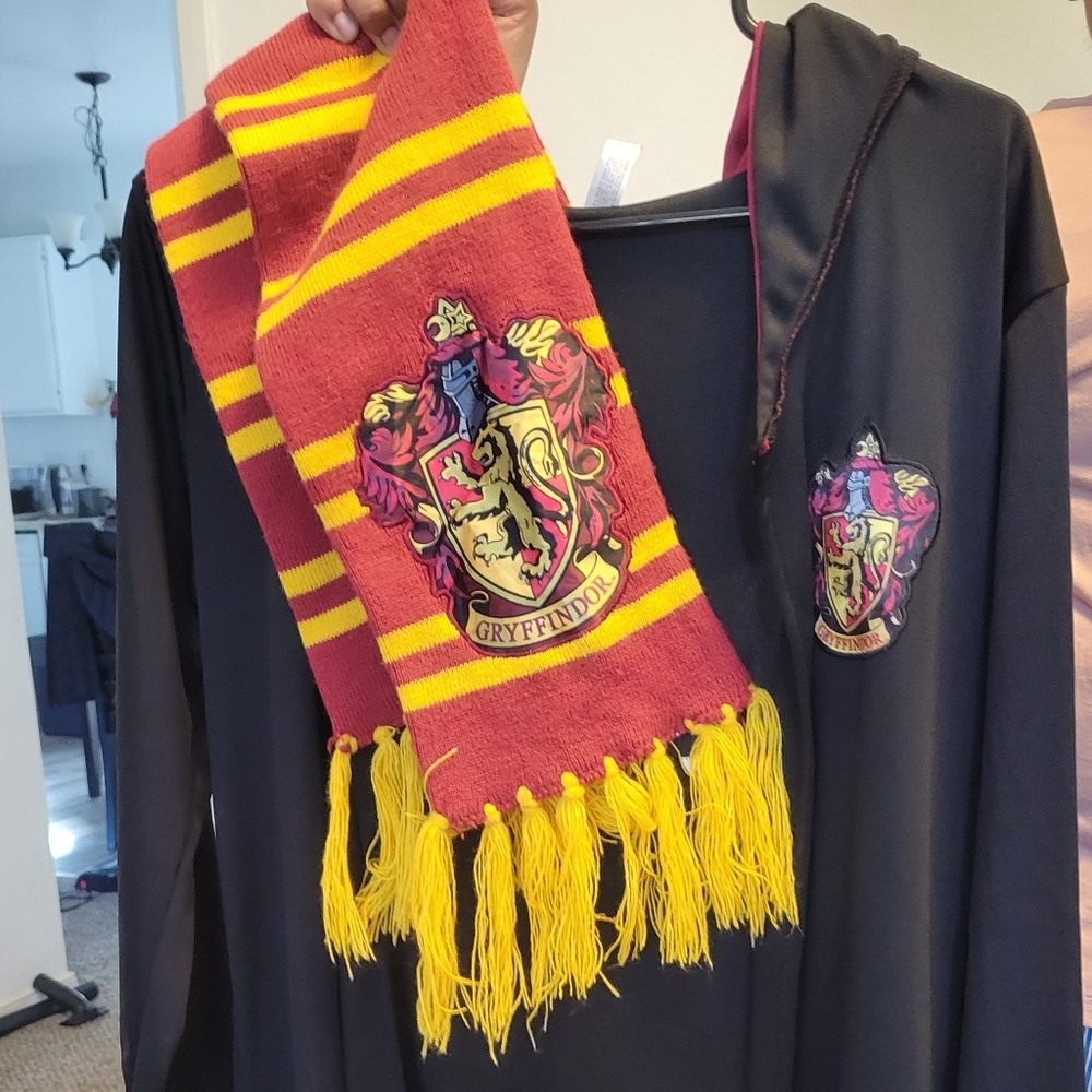 Gryffindor robe and scarf costume